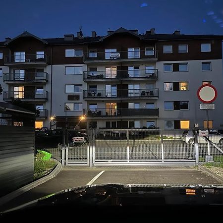 Perla Bieszczad 2 Apartment Ustrzyki Dolne Luaran gambar