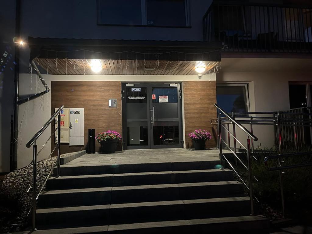 Perla Bieszczad 2 Apartment Ustrzyki Dolne Luaran gambar